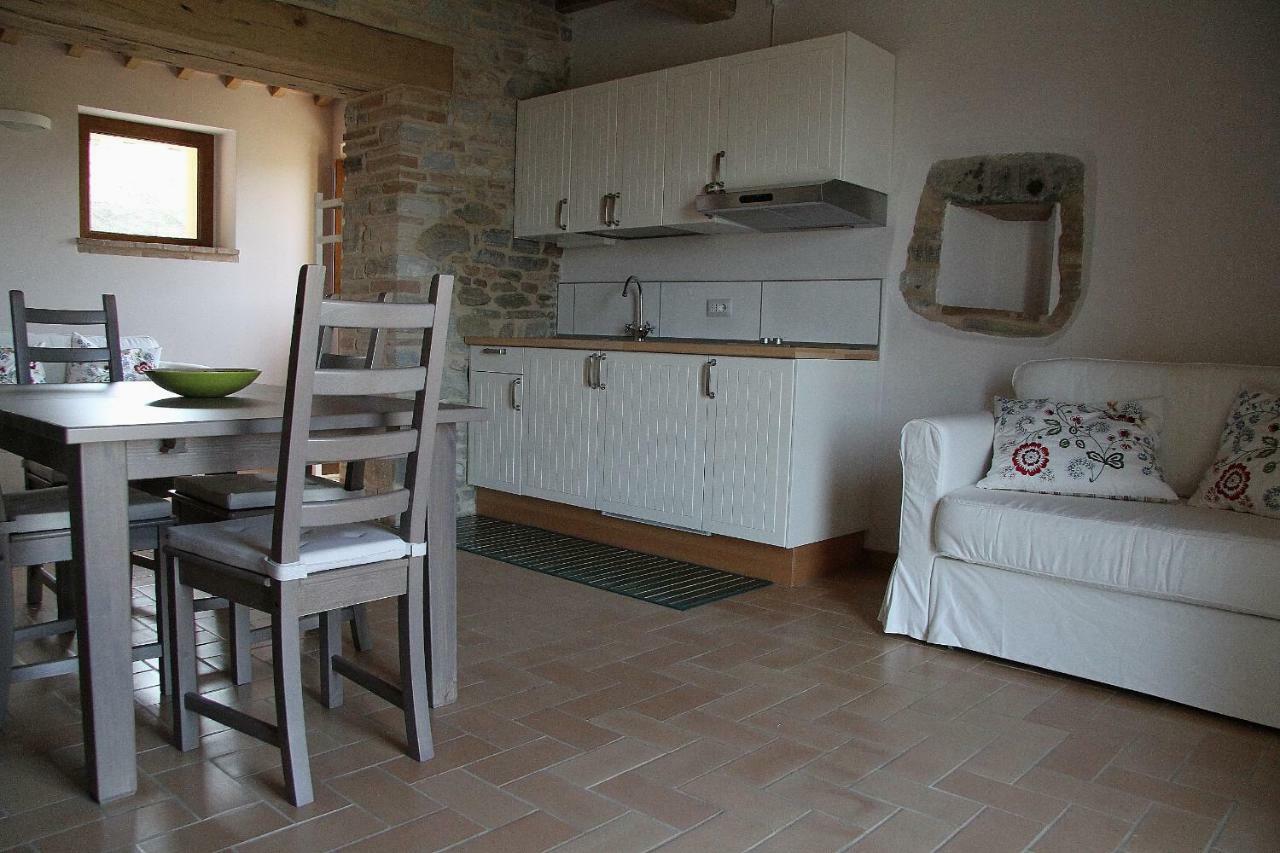 Al Castello Villa San Severino Marche Exterior photo