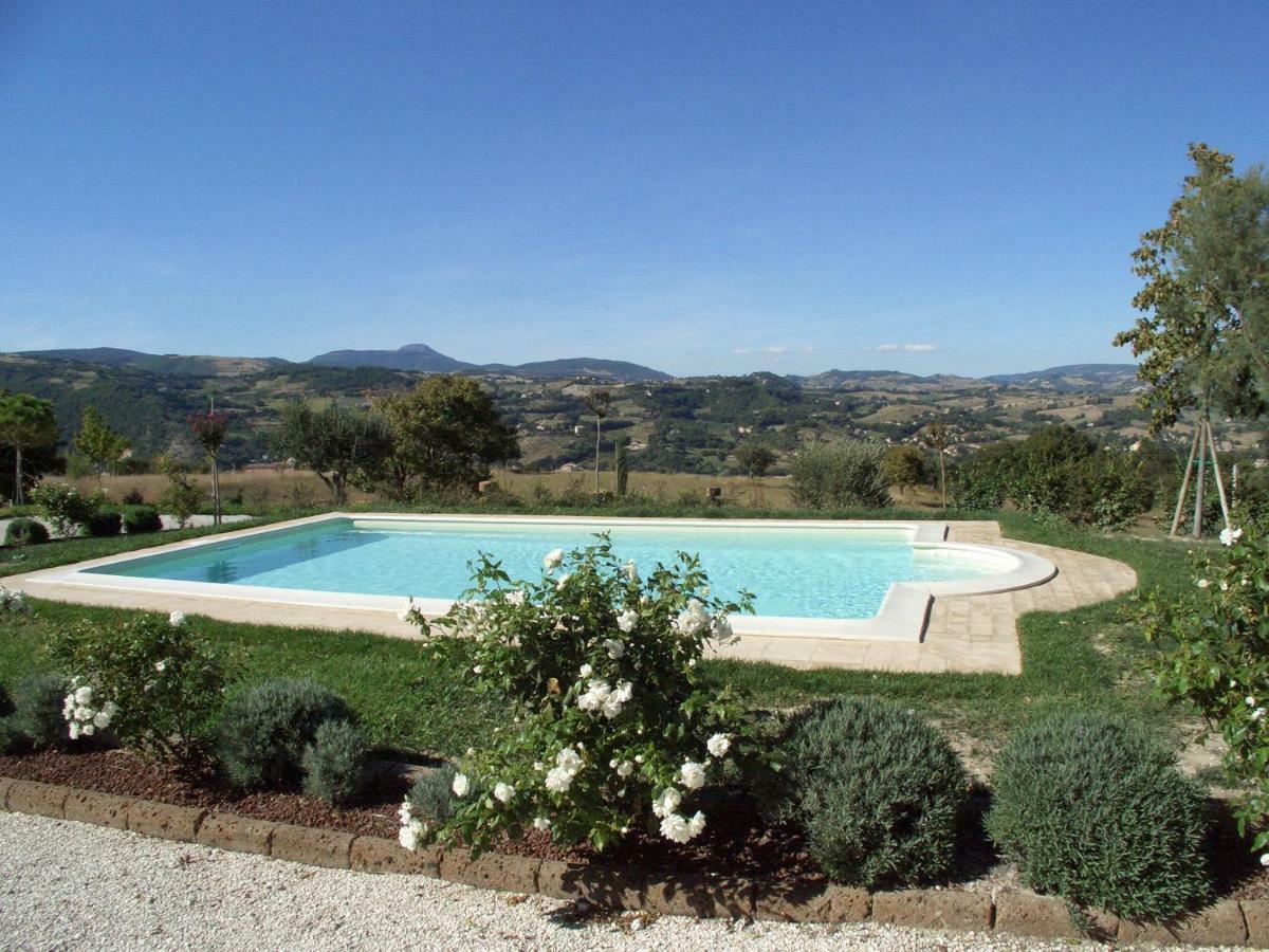 Al Castello Villa San Severino Marche Exterior photo